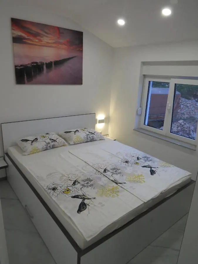 Apartman Luka 1 Šibuljina 0*,